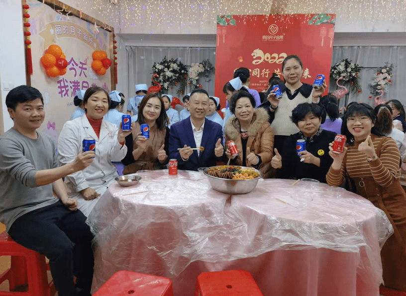 同心同行,共创未来,丽的月子创始人谢建洪受邀出席年会并发表重要讲话