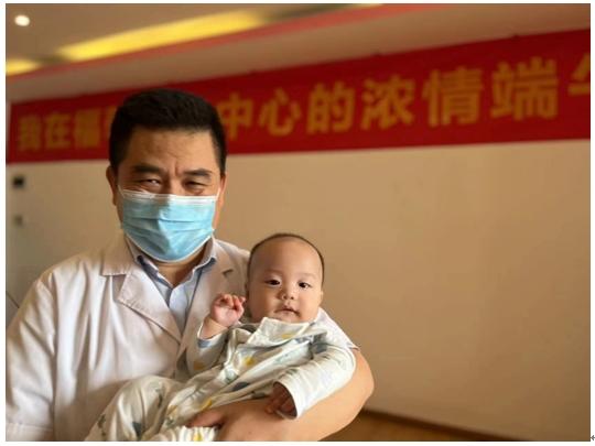自媒体老温专访行业热点人物|福馨月子中心董事长王俊为爱而行,种善得福
